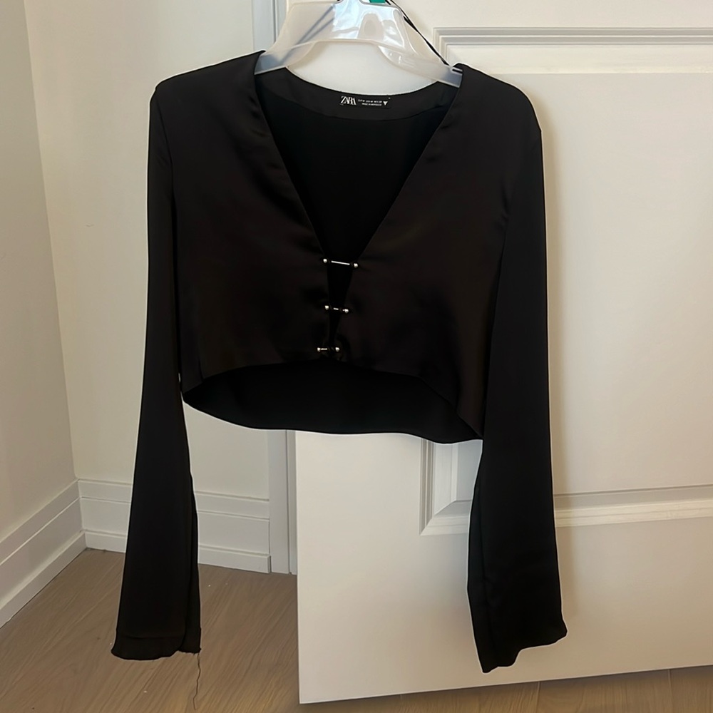Zara long sleeve black crop top